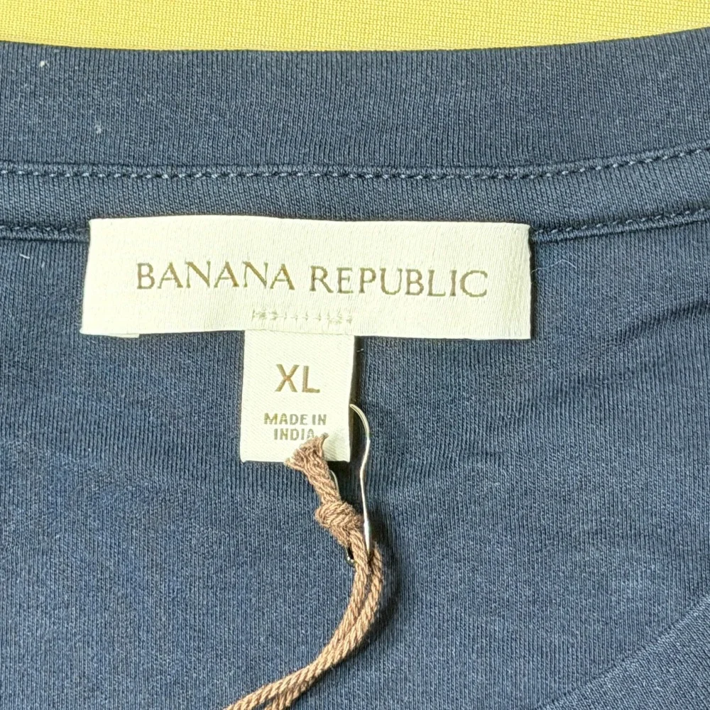NEW BananaRepublic Luxury-Touch Long-Sleeve T-Shirt Navy Blue‎ XL 873604-03-1